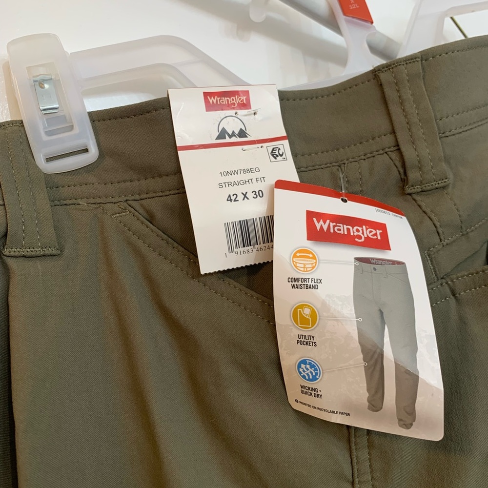 Wrangler performance zip cargo size 42x30